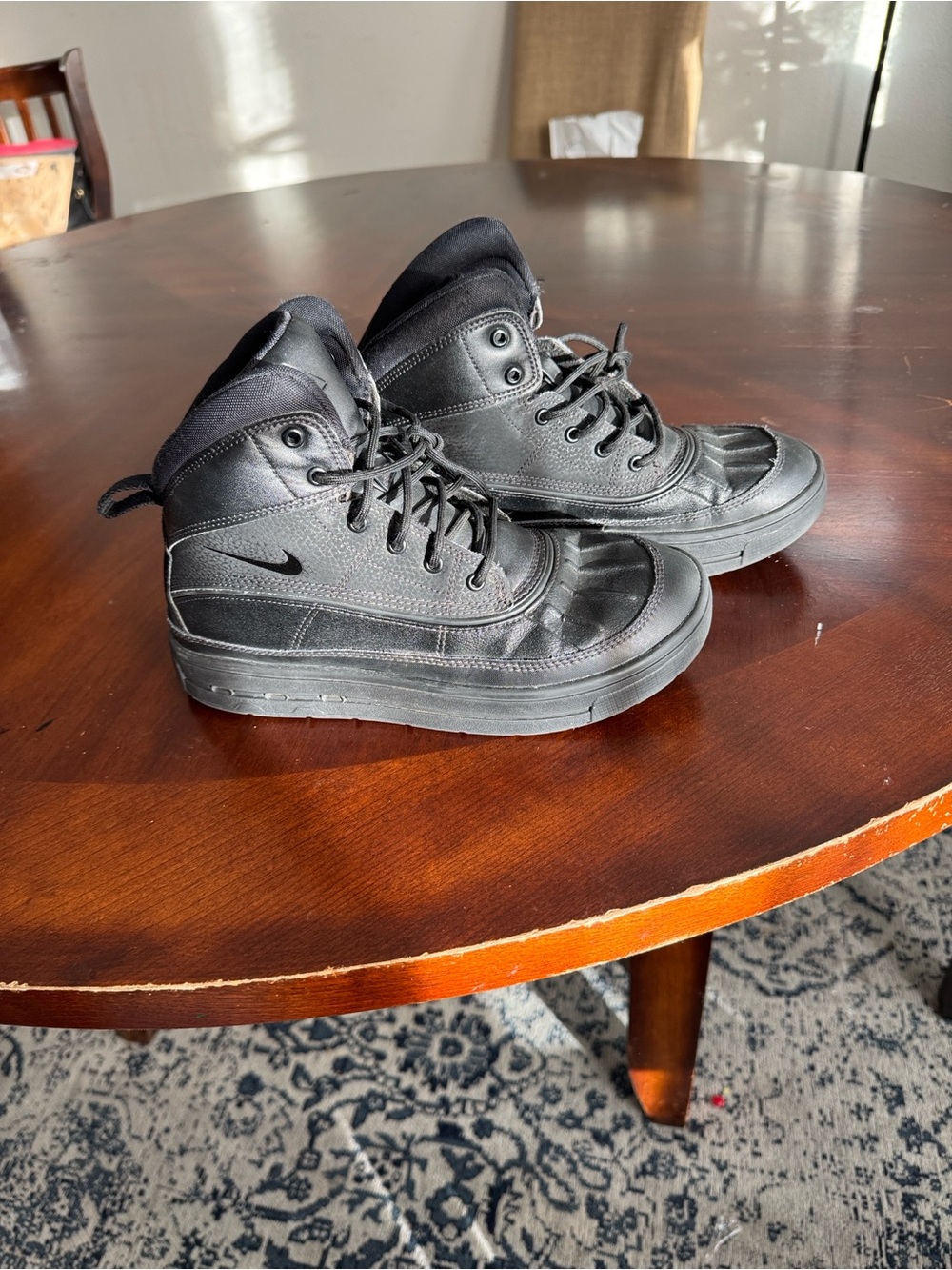 Nike Kids Black High-Top Boots